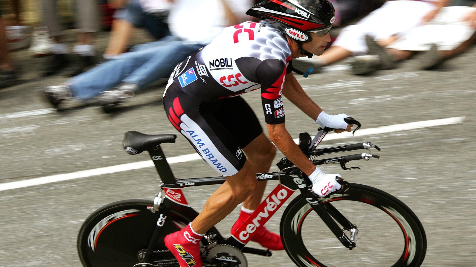 篮球运动员训练负荷与竞技表现关系分析，篮球训练负荷强度