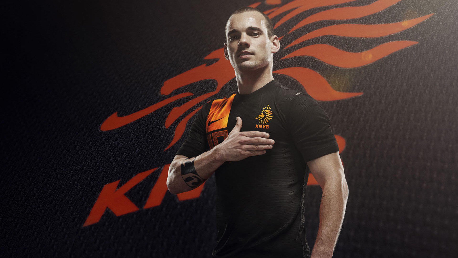 “飞盘竞技:三叉湖田径场为选手提供极速与精准的竞技舞台”