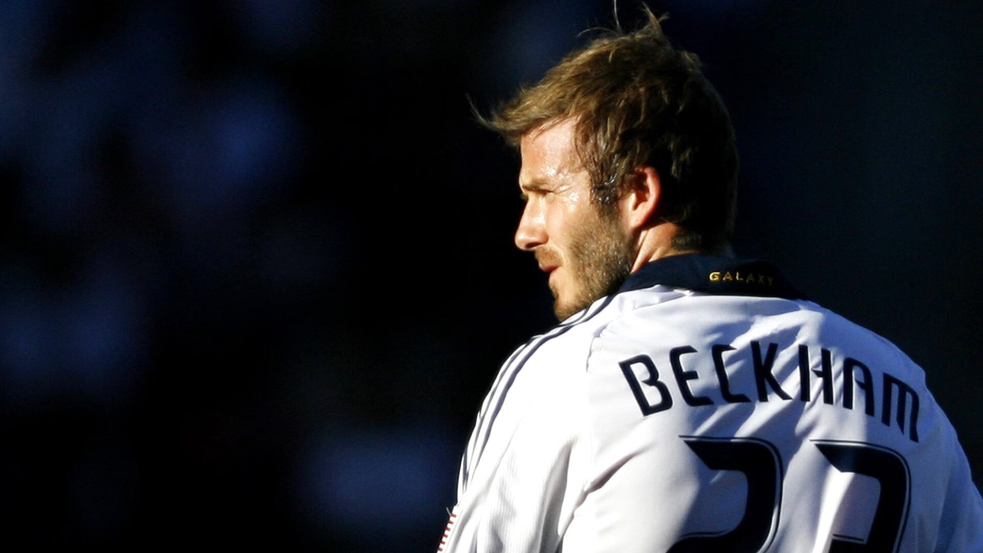 新生代球迷成长为主力观众改变内容生态，新生代足球解说